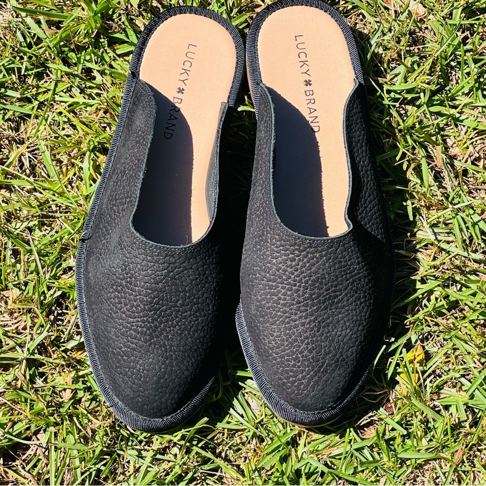 Lucky Brand Black Textured Mules
